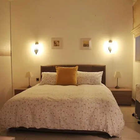 Апартаменты Modern 3br In Swieqi *