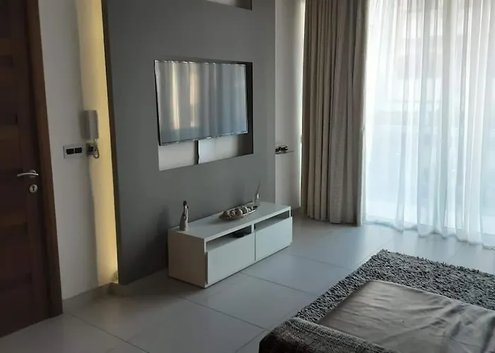 Modern 3br In Swieqi Apartament